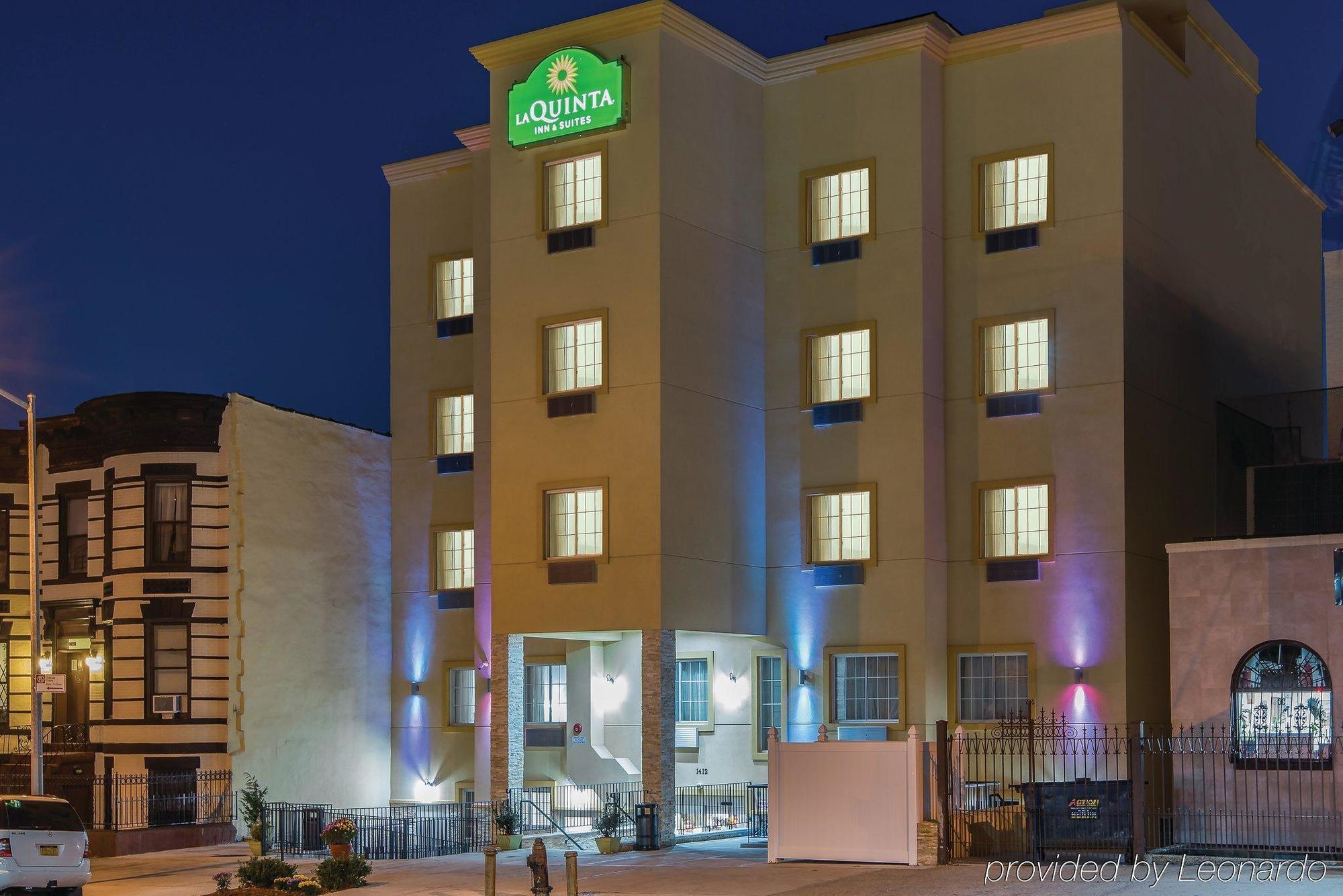 La Quinta By Wyndham Brooklyn East Hotel นิวยอร์ก ภายนอก รูปภาพ