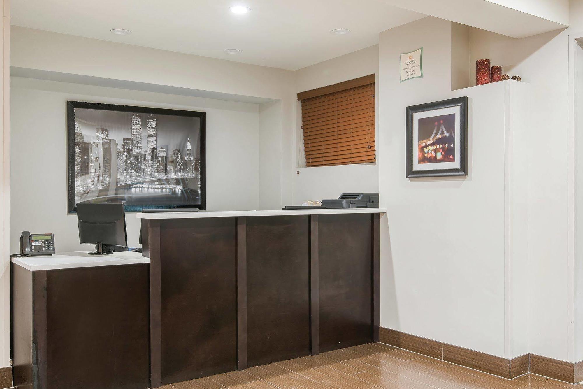 La Quinta By Wyndham Brooklyn East Hotel นิวยอร์ก ภายนอก รูปภาพ