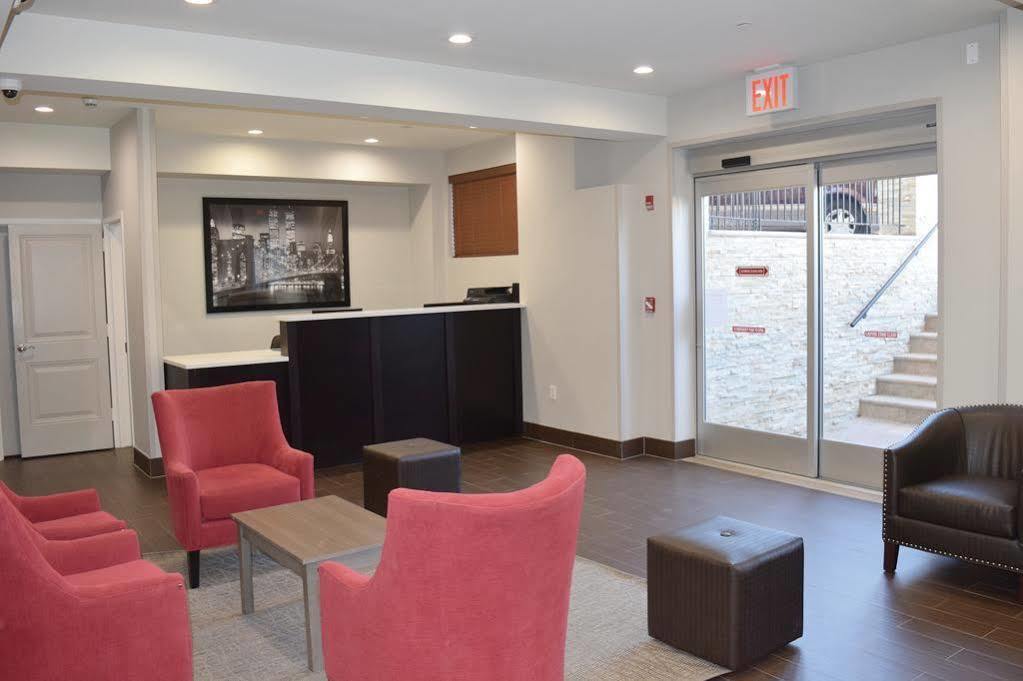 La Quinta By Wyndham Brooklyn East Hotel นิวยอร์ก ภายนอก รูปภาพ